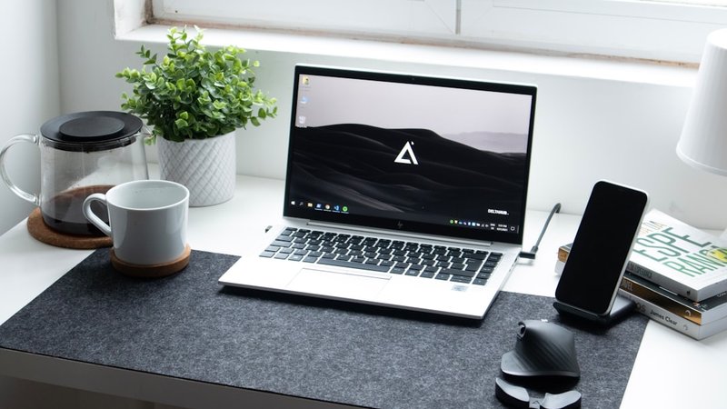 Claude AI Review: Smart Reasoning With a Few Real Limits